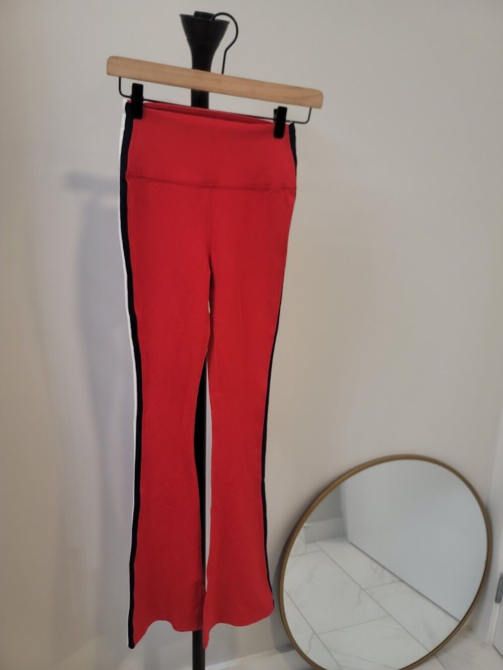 Splits59 Splits 59 Size S Raquel High Waisted Flare Leggings Red